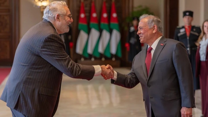 الملك يتقبل أوراق اعتماد عدد من السفراء